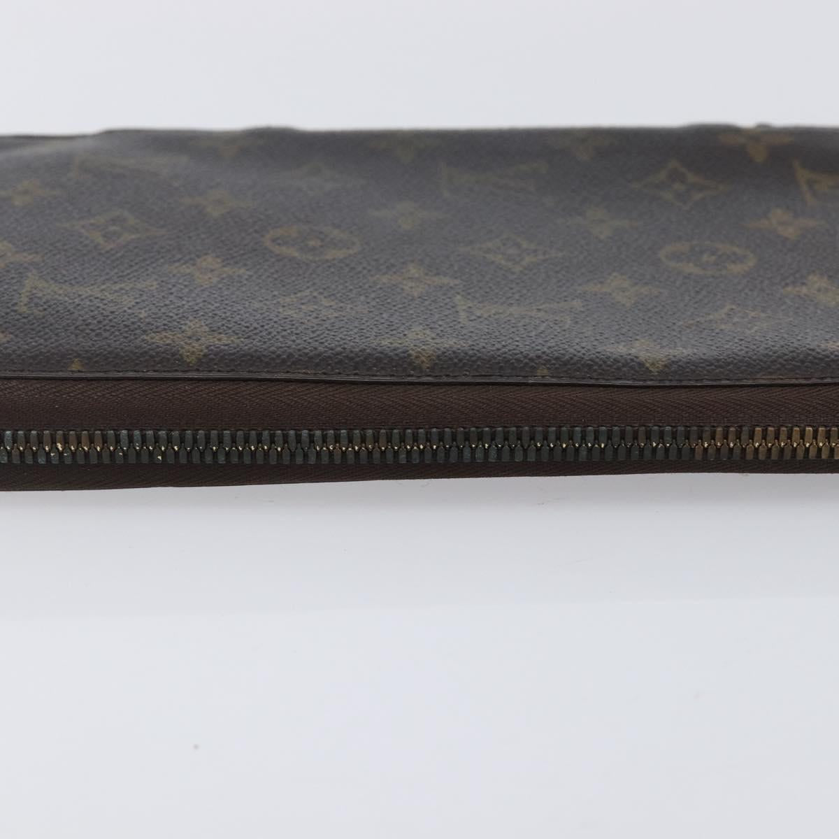 LOUIS VUITTON Monogram Poche Escapade Travel Case M60113 LV Auth 212951