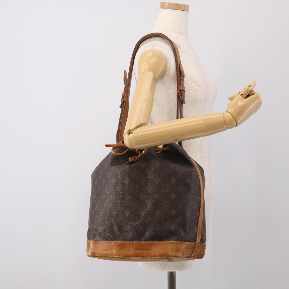 LOUIS VUITTON Monogram Noe Shoulder Bag M42224 LV Auth 212974