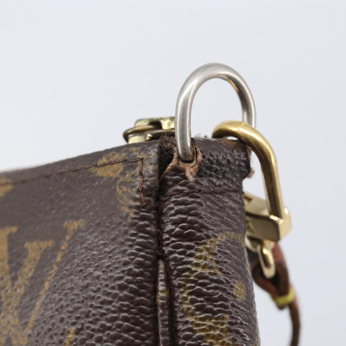LOUIS VUITTON Monogram Pochette Accessoires Pouch M51980 LV Auth 213416