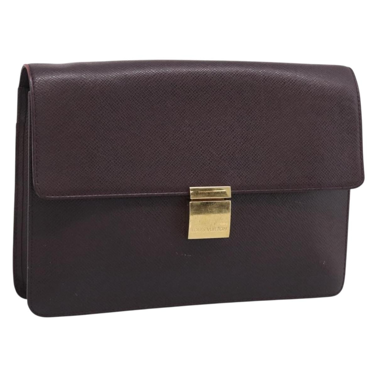 LOUIS VUITTON Taiga Leather Selenga Clutch Bag Acajou M30786 LV Auth 213434A
