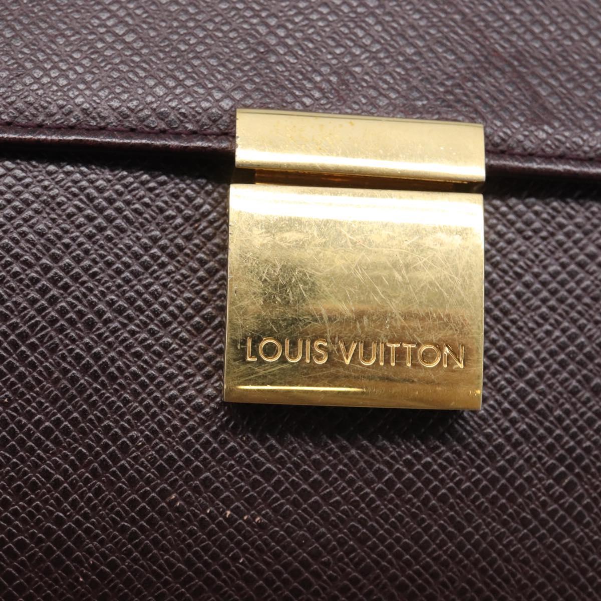 LOUIS VUITTON Taiga Leather Selenga Clutch Bag Acajou M30786 LV Auth 213434A