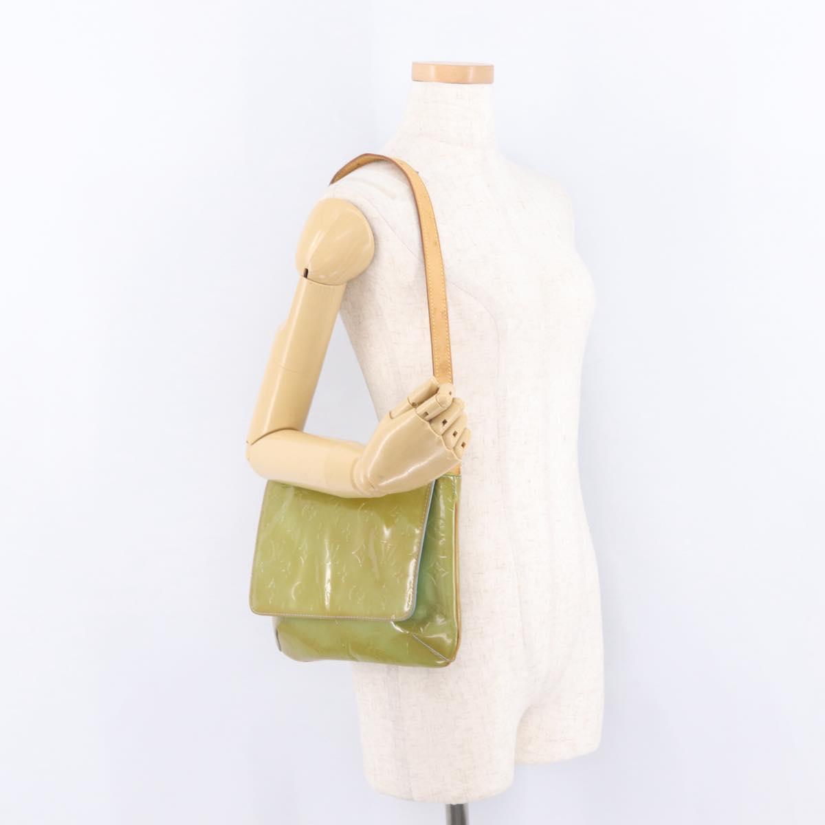 LOUIS VUITTON Vernis Thompson Street Bag Baby Blue M91009 LV Auth 213881
