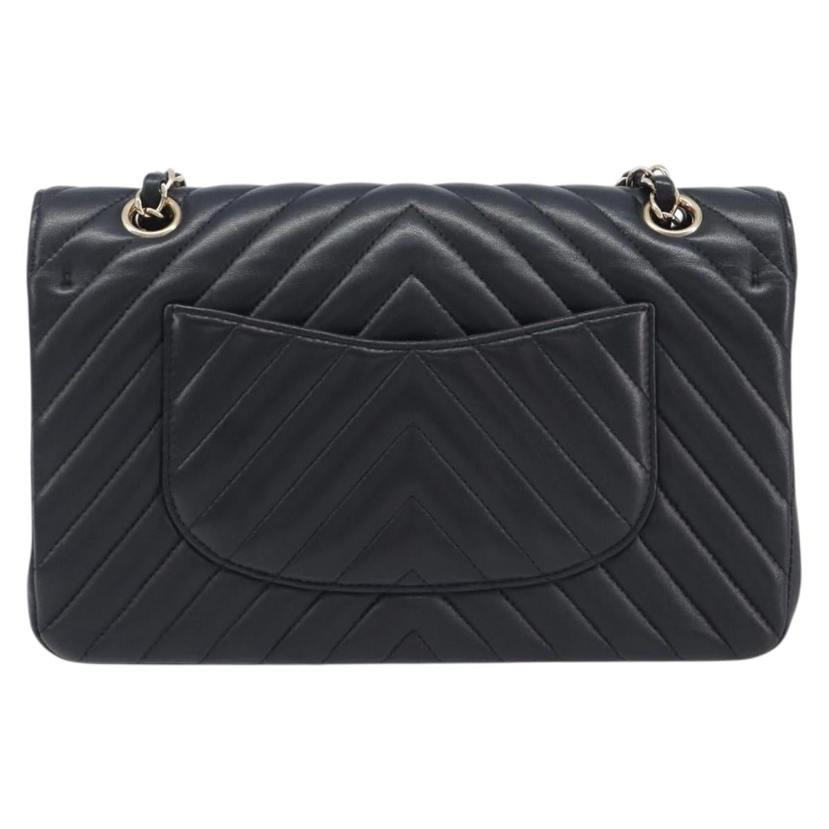 CHANEL Chevron V Stitch Chain Bag Lamb Skin Black Gold CC Auth 213946SAM