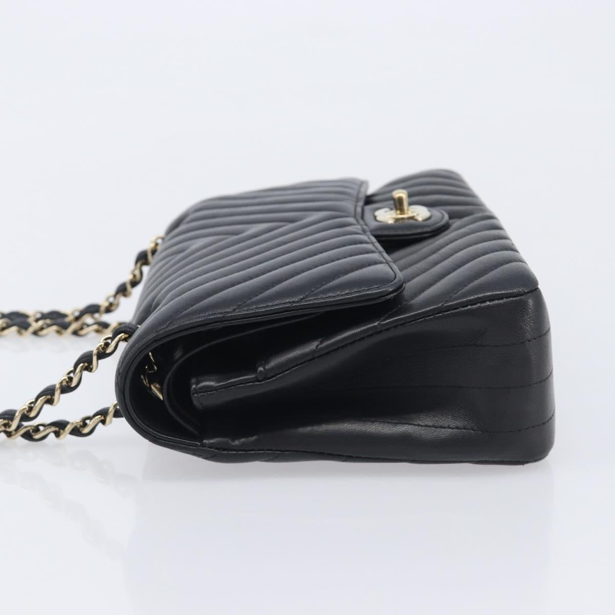 CHANEL Chevron V Stitch Chain Bag Lamb Skin Black Gold CC Auth 213946SAM