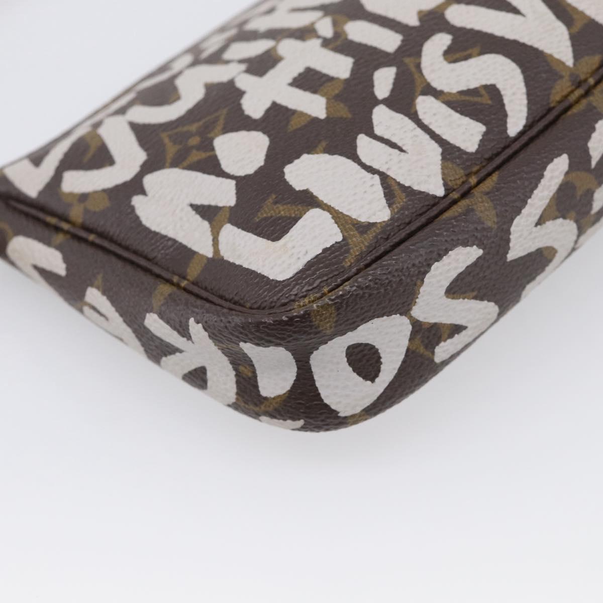 LOUIS VUITTON Monogram Graffiti Pochette Accessoires White M92192 Auth 214798SAV