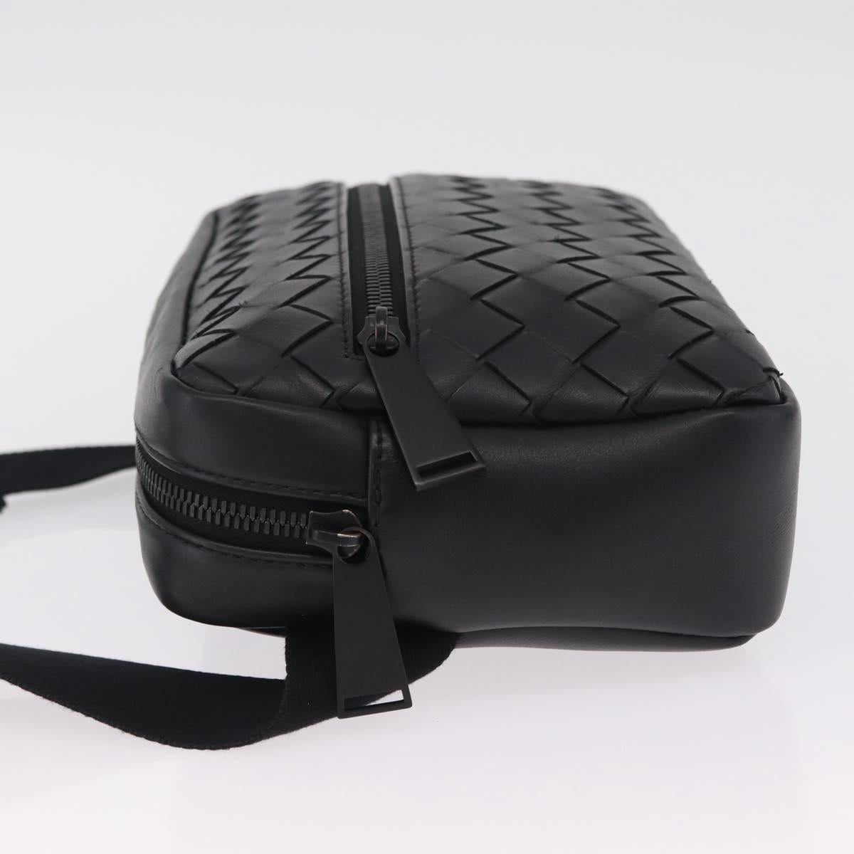 Bottega Veneta INTRECCIATO Body Bag Leather Black Auth 214800V