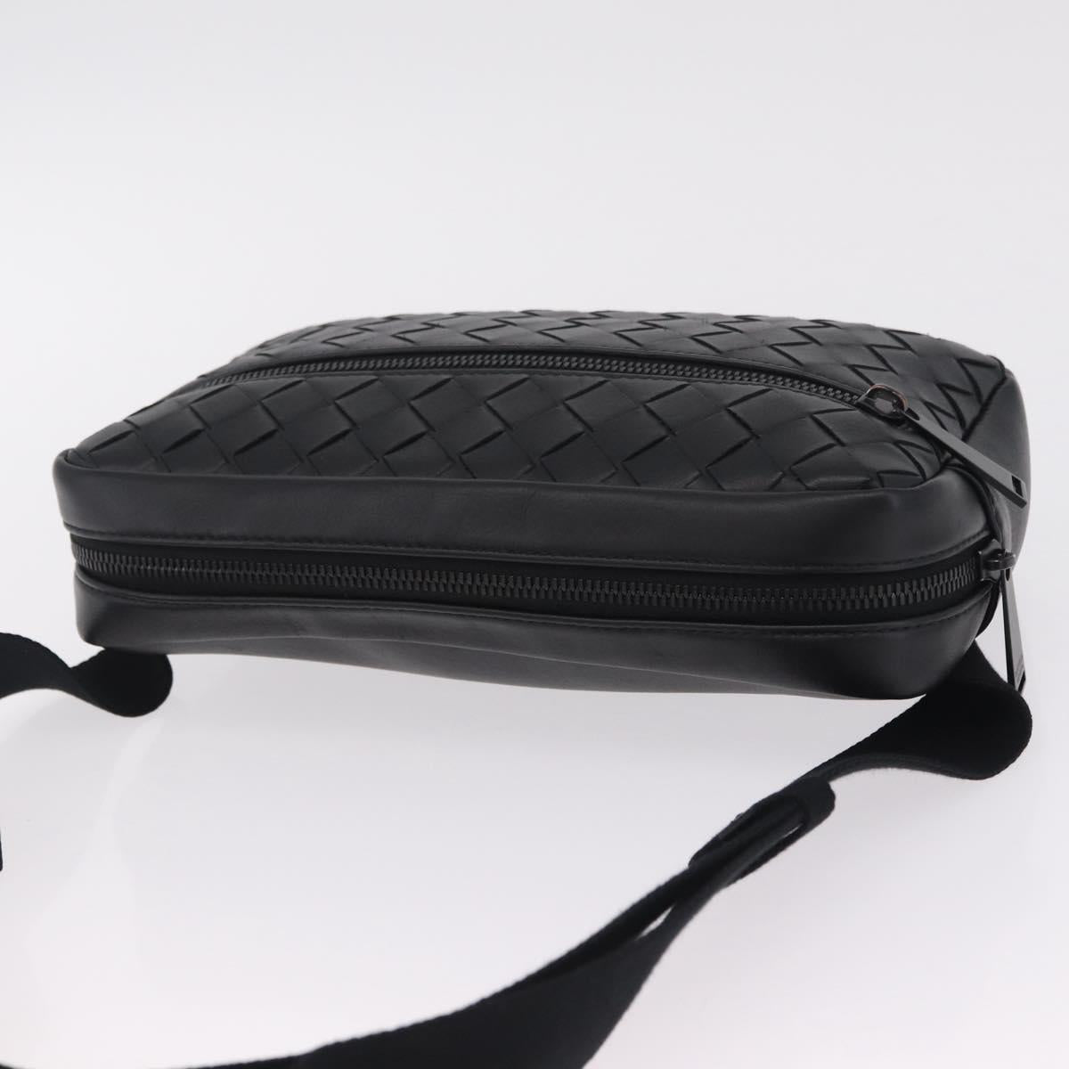 Bottega Veneta INTRECCIATO Body Bag Leather Black Auth 214800V