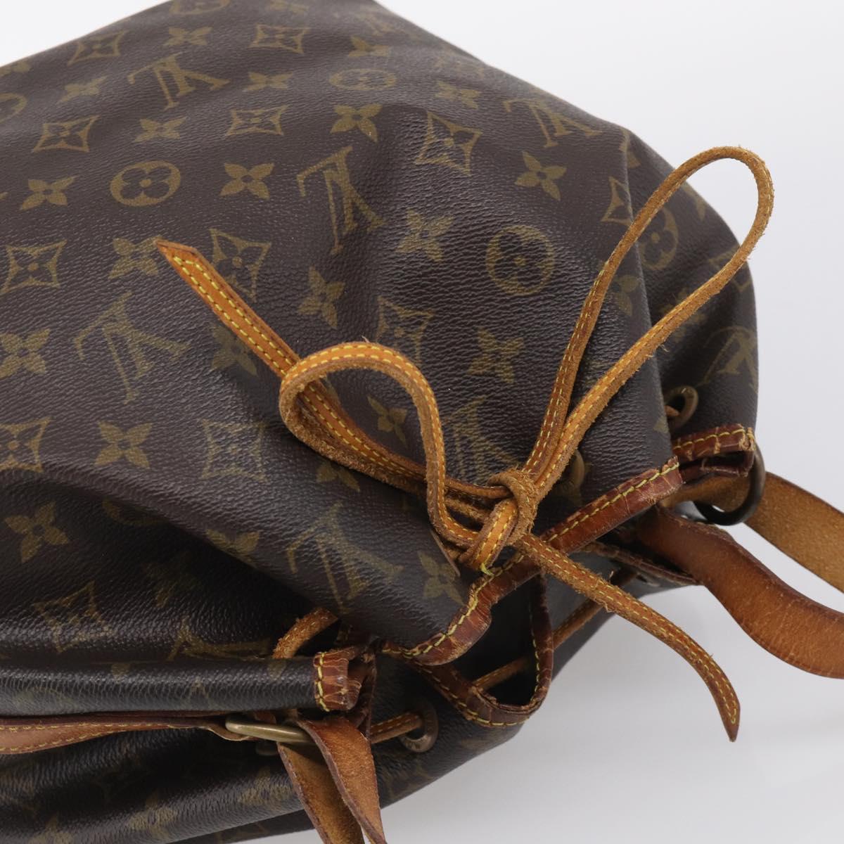 LOUIS VUITTON Monogram Petit Noe Shoulder Bag M42226 LV Auth 215411