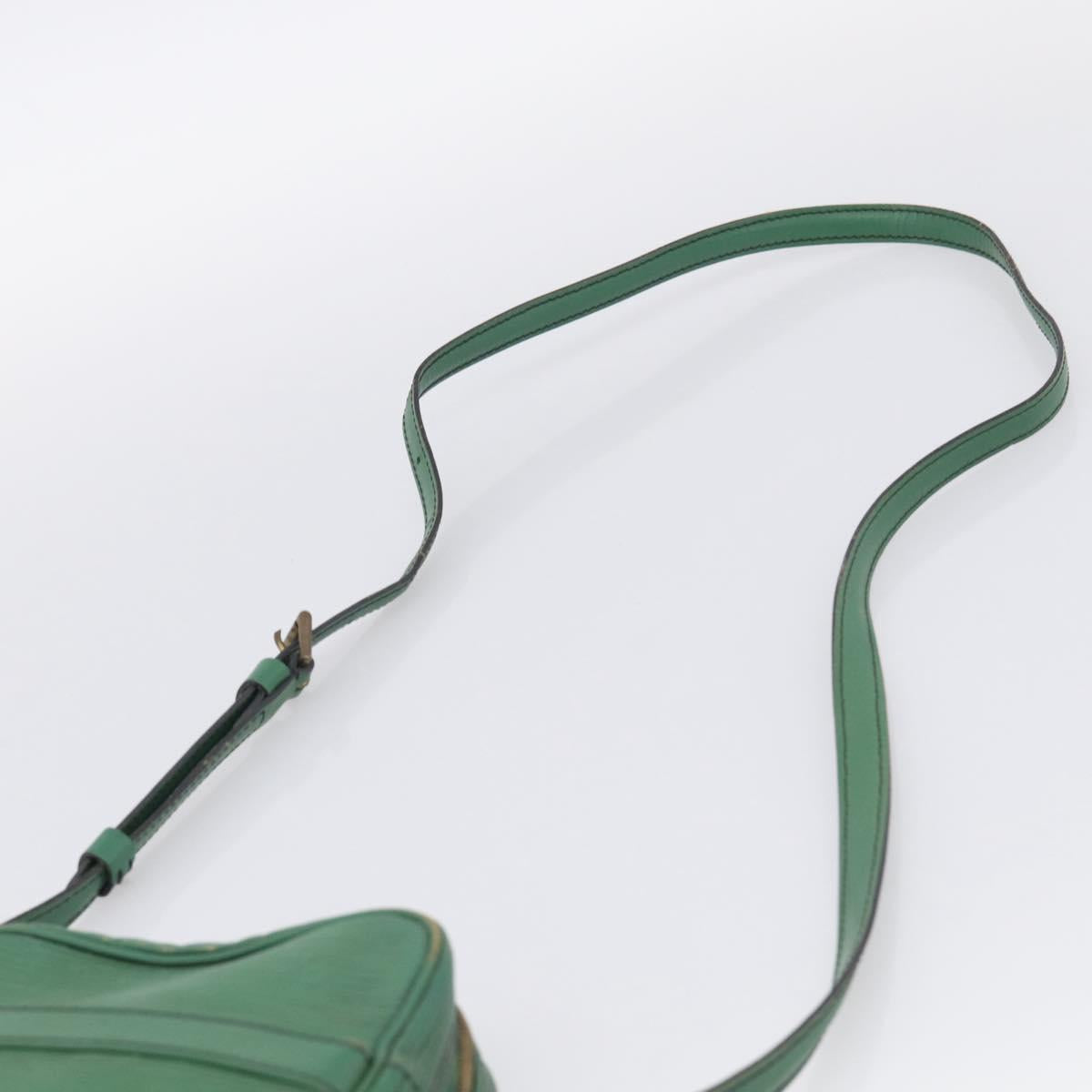 LOUIS VUITTON Epi Danube Shoulder Bag Green M45634 LV Auth 215704