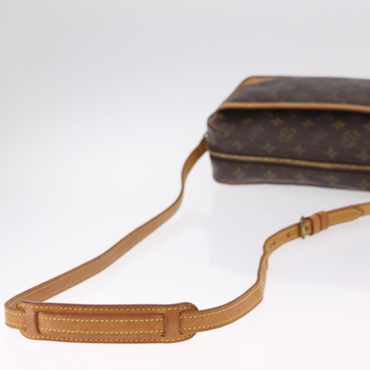 LOUIS VUITTON Monogram Trocadero 30 Shoulder Bag M51272 LV Auth 216167A