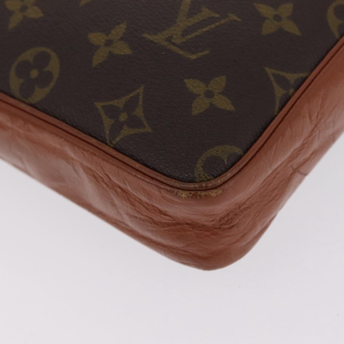 LOUIS VUITTON Monogram Pochette Sports Clutch Bag LV Auth 216253