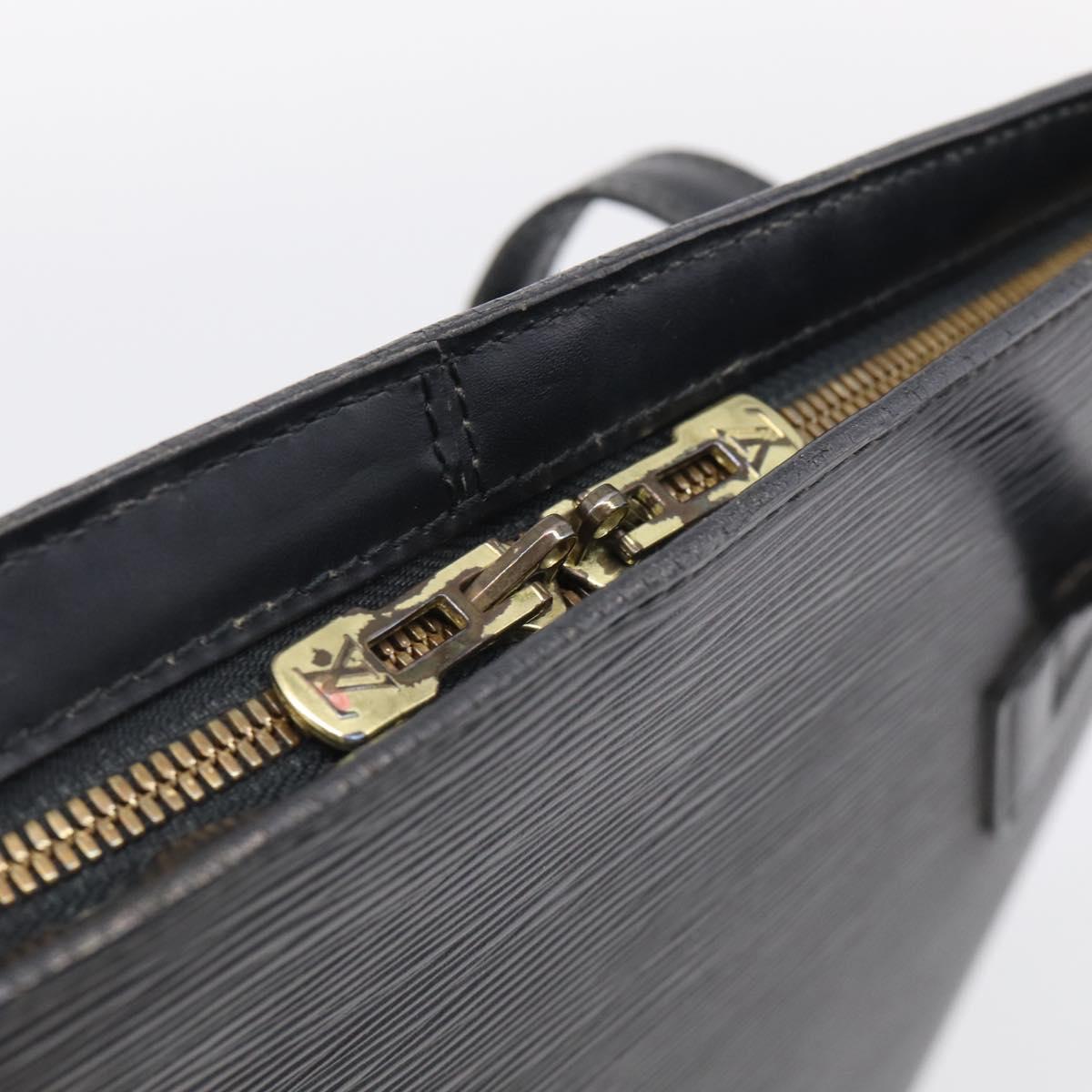 LOUIS VUITTON Epi Lussac Shoulder Bag Black M52282 LV Auth 216258