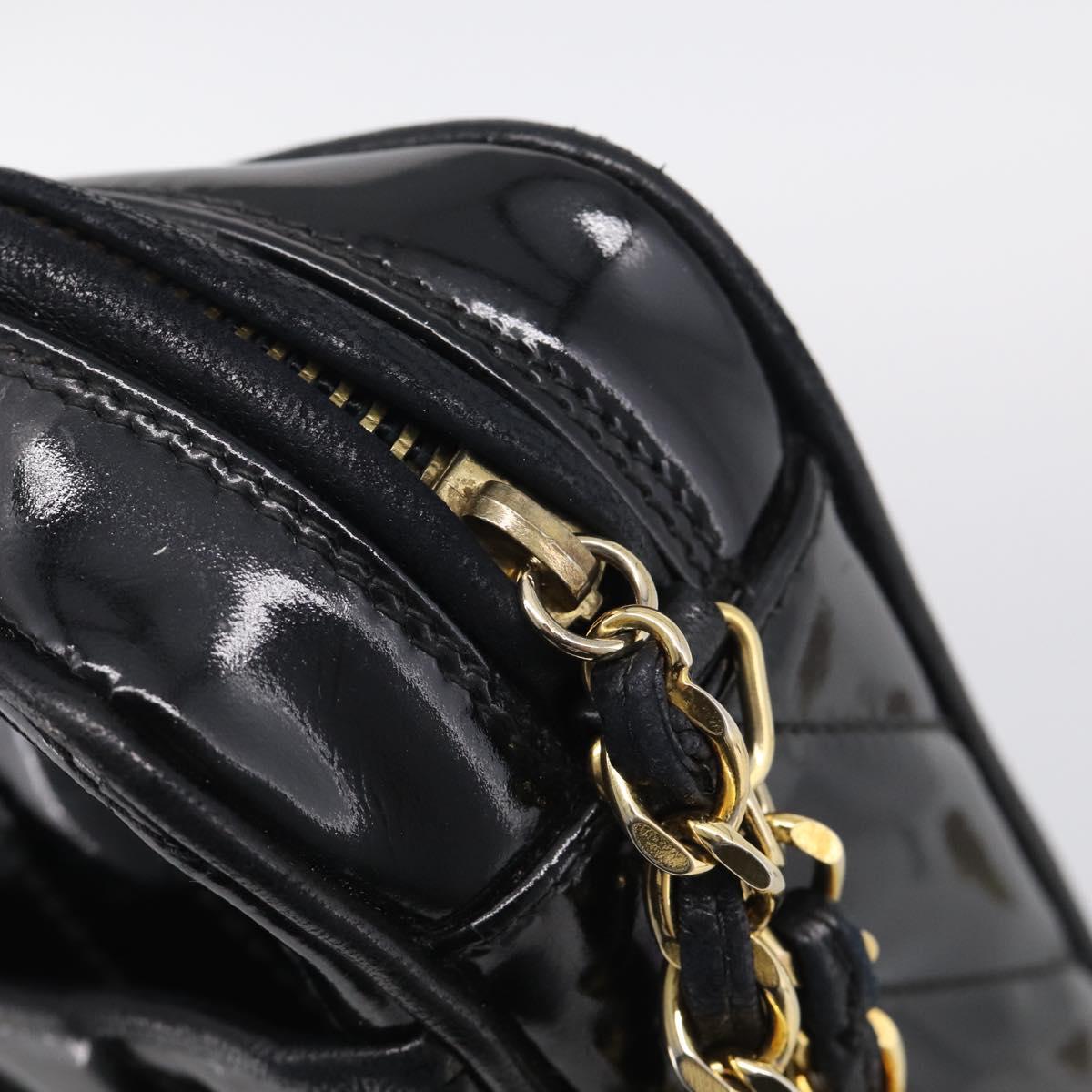 CHANEL Chain Diamond Stitch Bag Patent leather Black Gold CC Auth 216284A