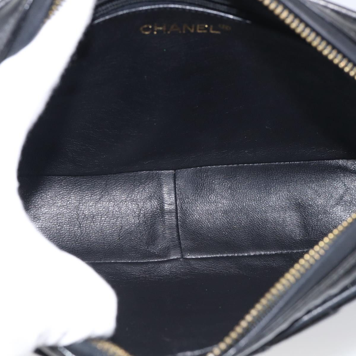 CHANEL Chain Diamond Stitch Bag Patent leather Black Gold CC Auth 216284A
