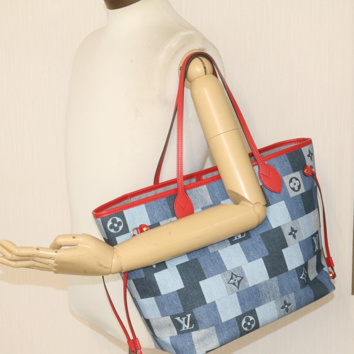 LOUIS VUITTON Monogram Denim Neverfull MM Tote Bag Blue M44981 LV Auth 22325A