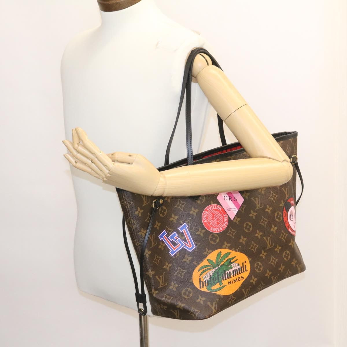 LOUIS VUITTON Monogram World Tour Neverfull MM Tote Bag M42844 LV Auth 26563A