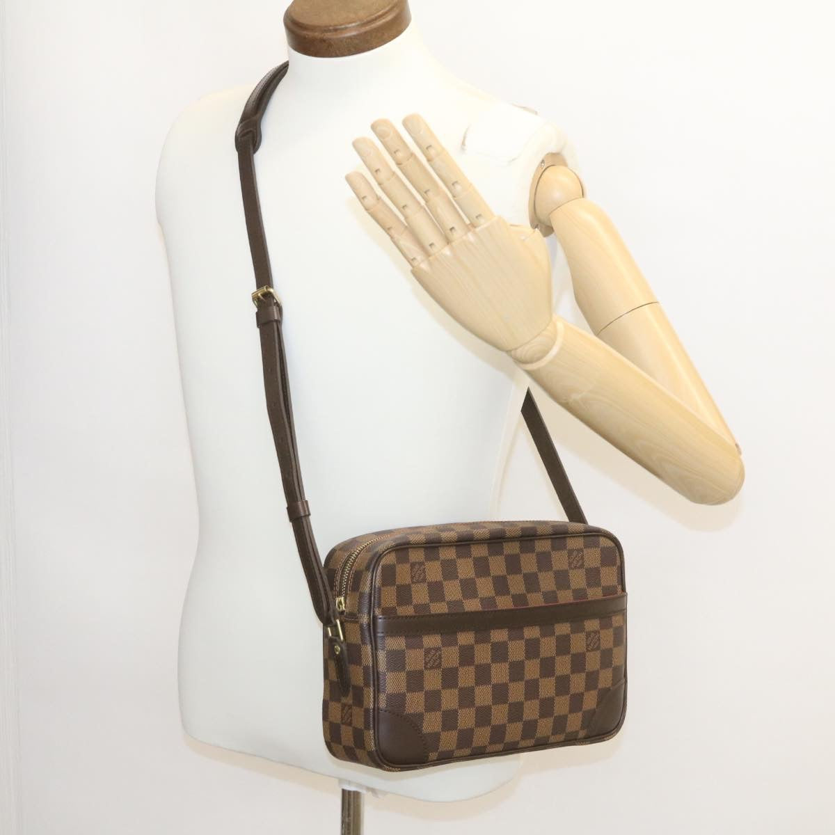 LOUIS VUITTON Damier Ebene Trocadero 27 Shoulder Bag N48085 LV Auth 27264SAV