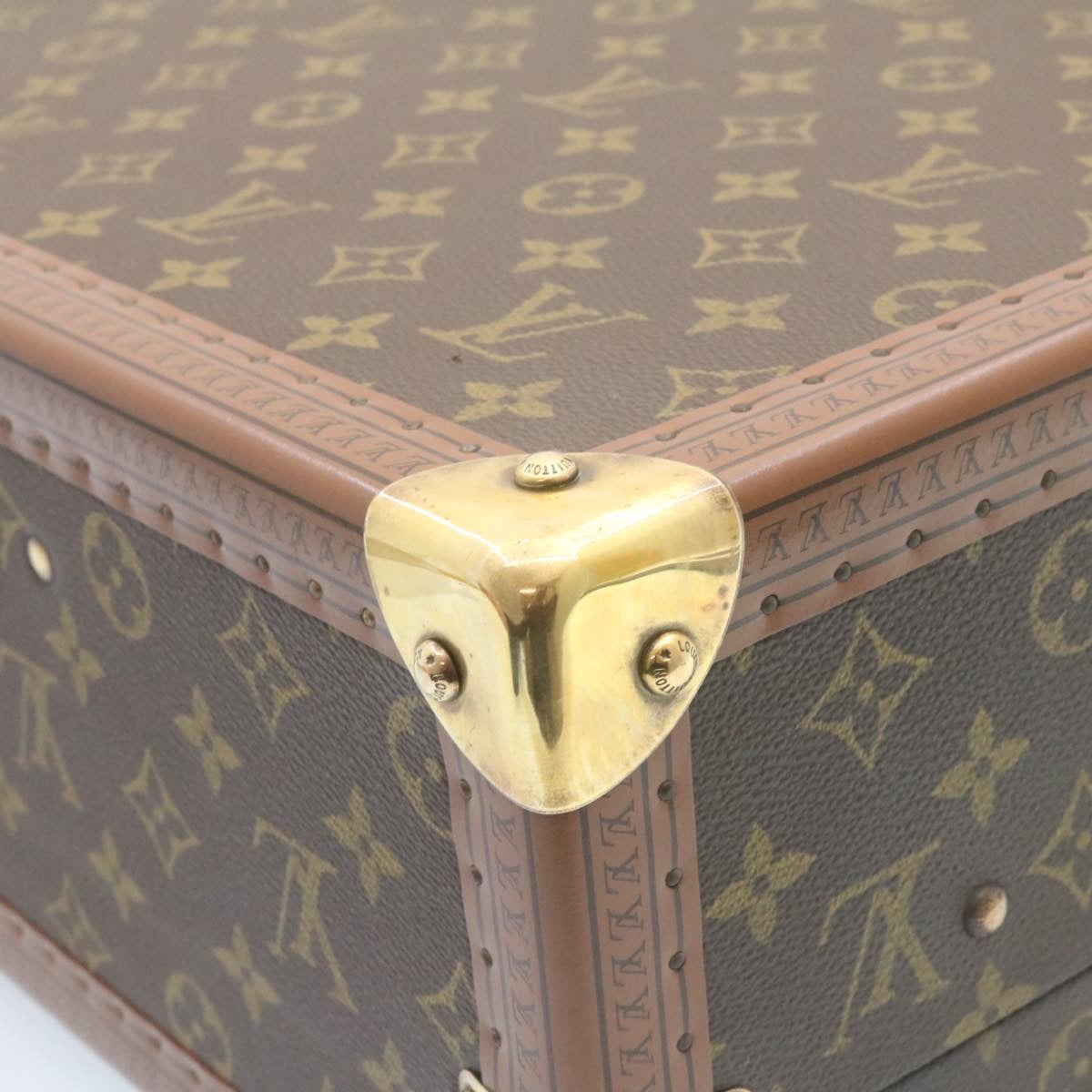 LOUIS VUITTON Monogram Cotteville 45 Trunk Vintage M21422 LV Auth 27655A