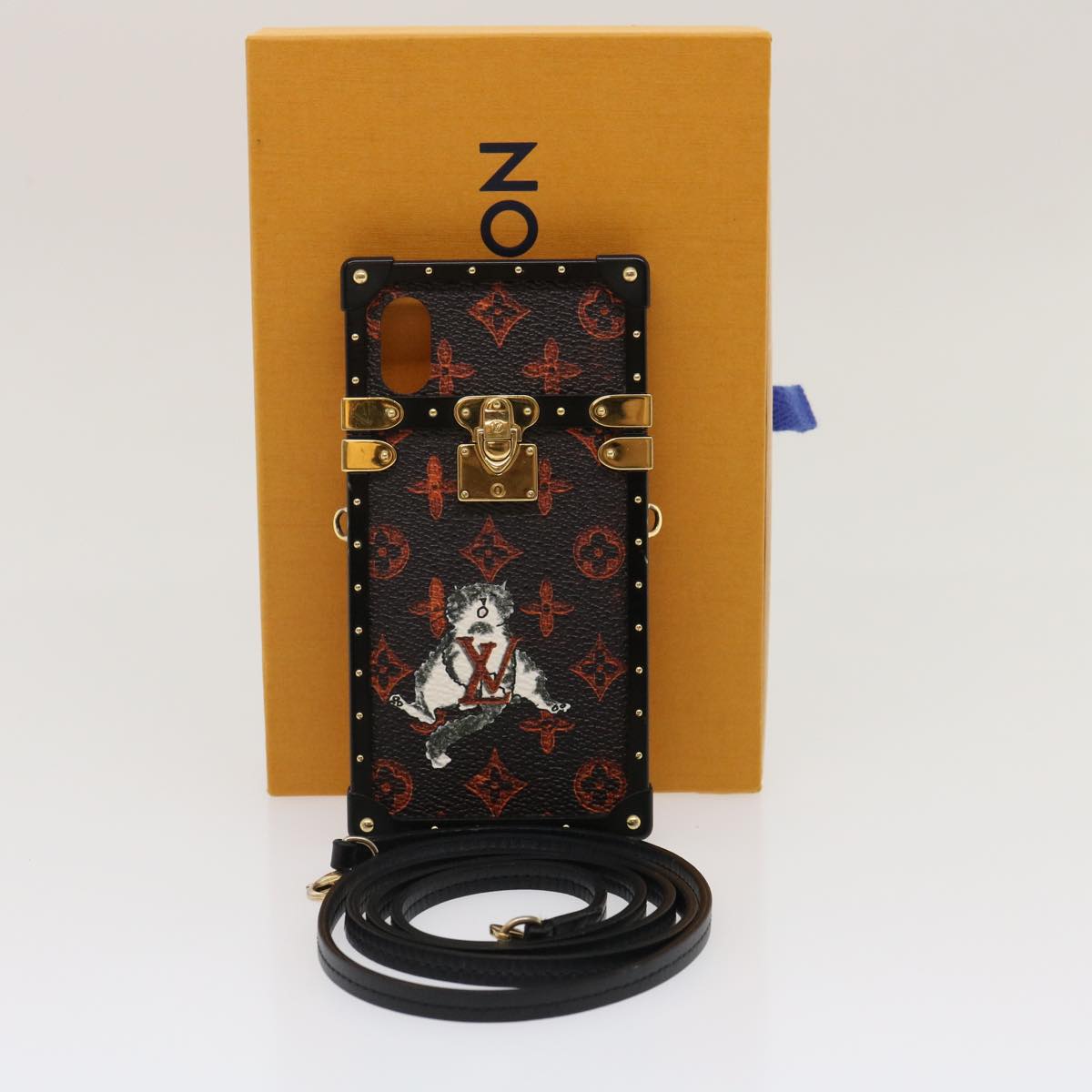 LOUIS VUITTON Transformed Monogram Cat Eye Trunk iPhone Case M63891 Auth 29562M