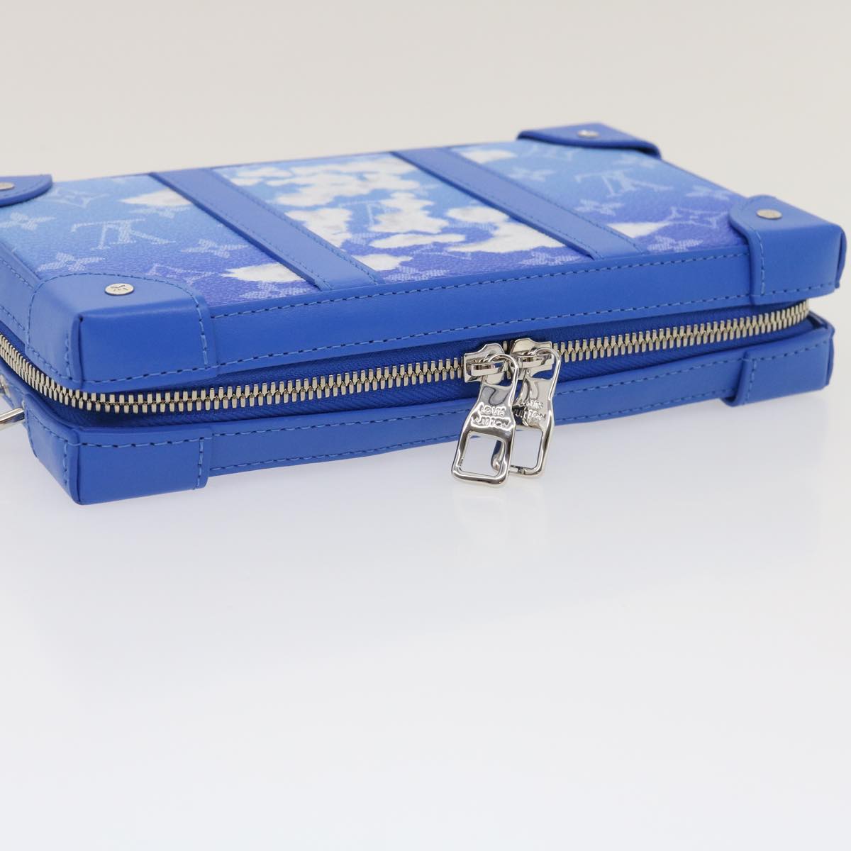 LOUIS VUITTON Monogram Clouds Soft Trunk Wallet Shoulder Bag M45432 Auth 29570S