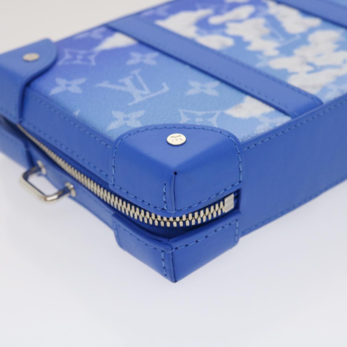 LOUIS VUITTON Monogram Clouds Soft Trunk Wallet Shoulder Bag M45432 Auth 29570S