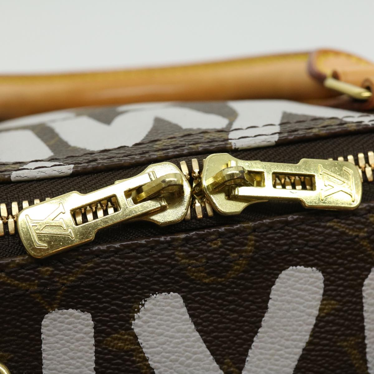 LOUIS VUITTON Monogram Graffiti Keepall 50 Boston Bag White M92197 Auth 30516S