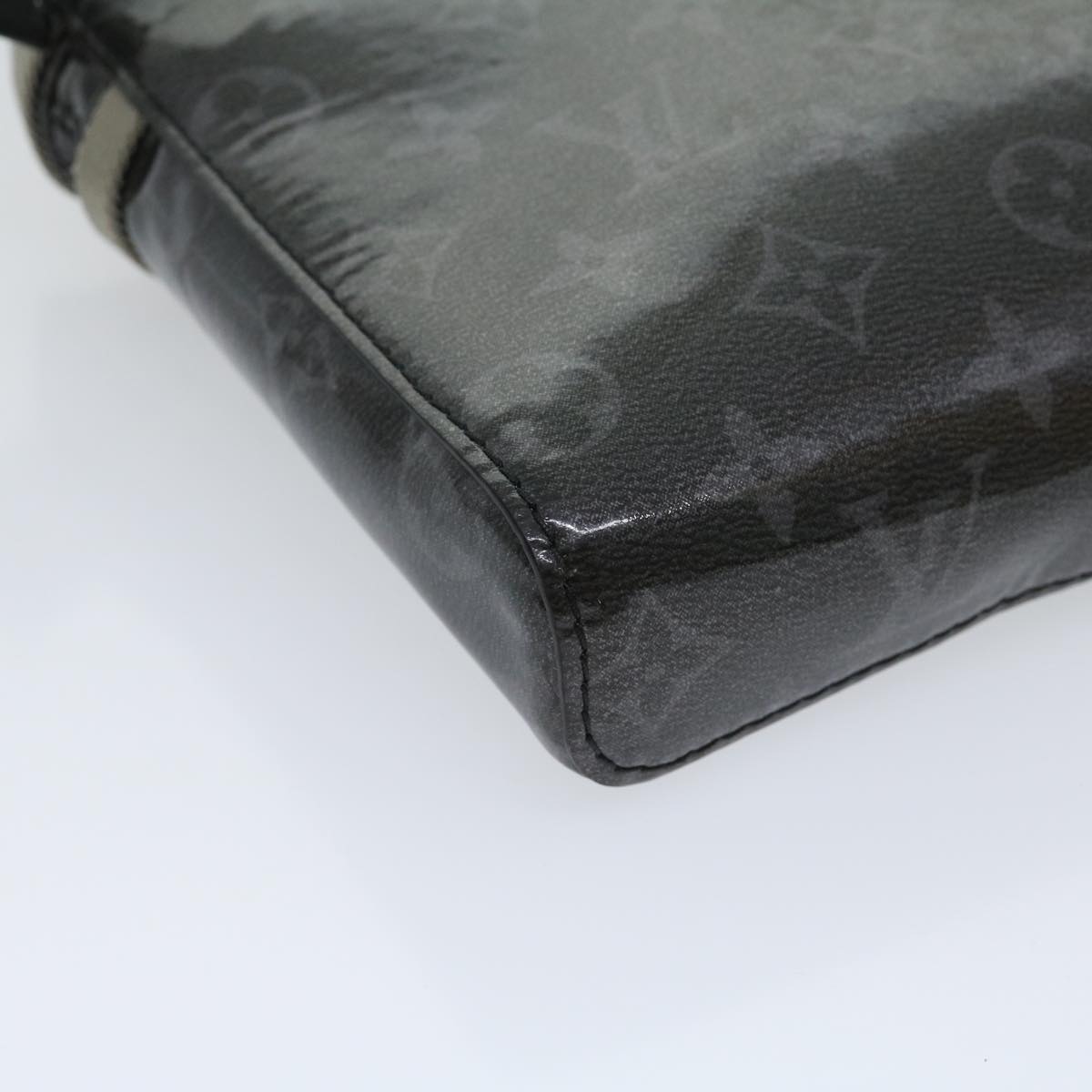 LOUIS VUITTON Eclipse Glaze Messenger PM Shoulder Bag Gray M52218 LV Auth 30549SAV