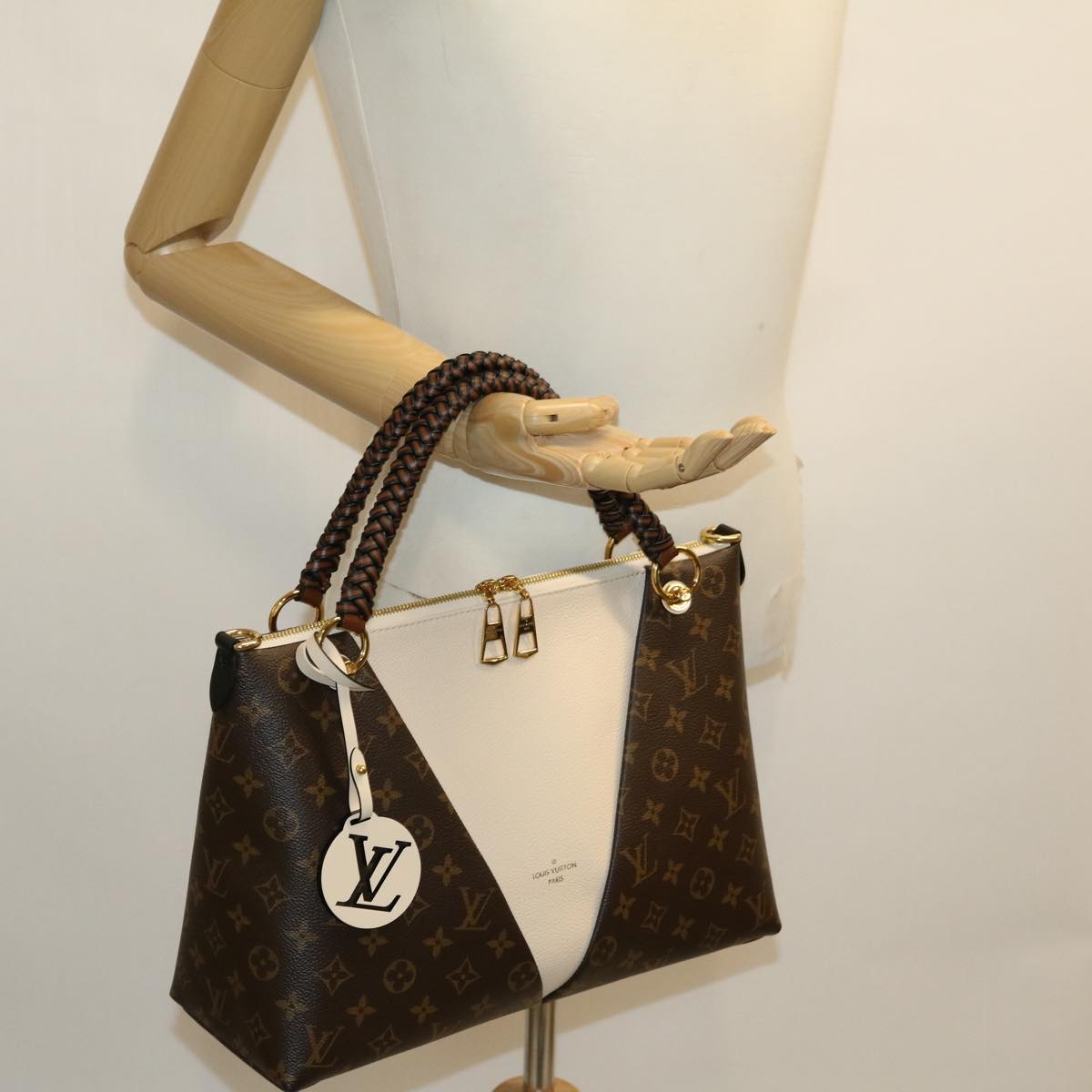 LOUIS VUITTON Monogram V Tote MM Tote Bag 2way M45273 LV Auth 30668S