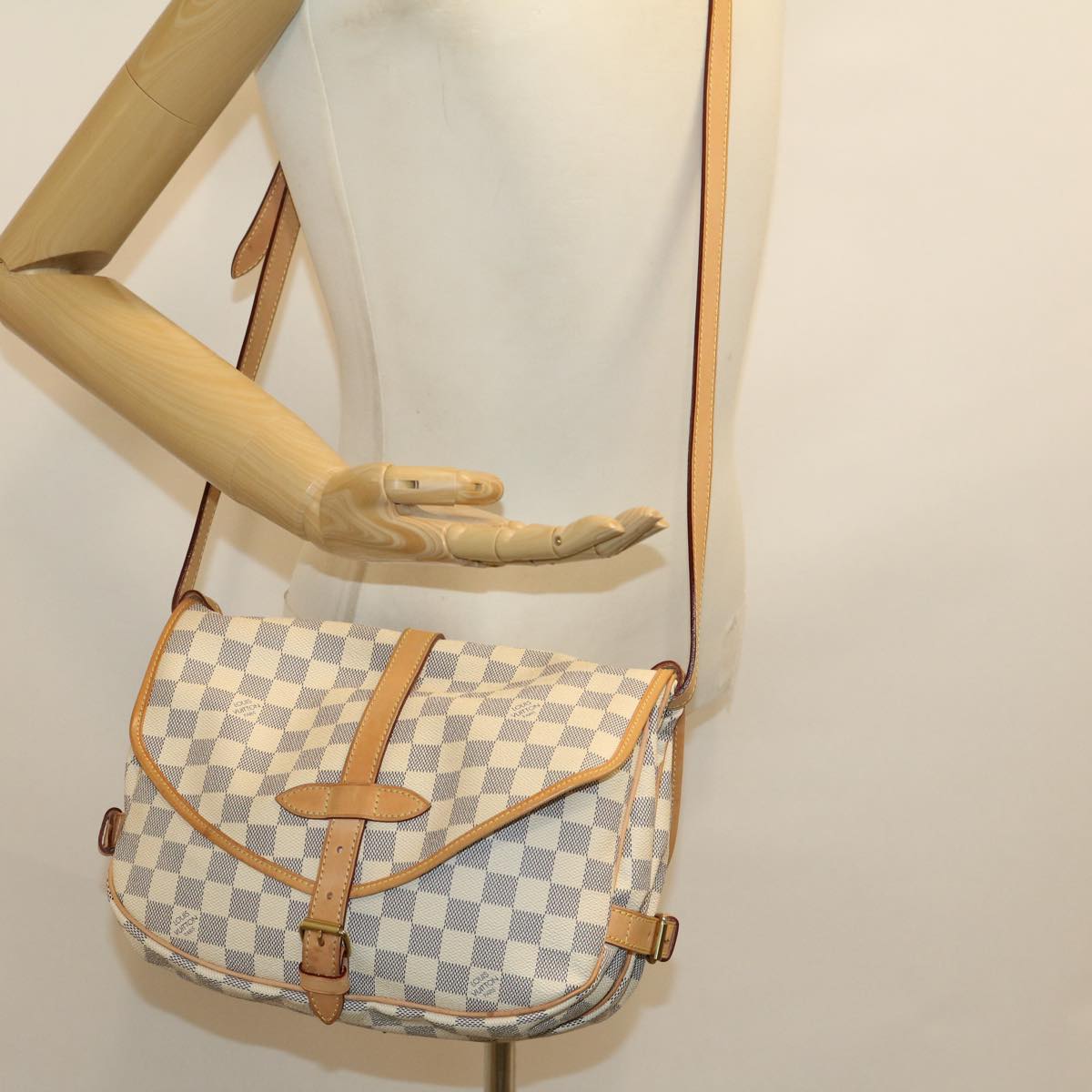 LOUIS VUITTON Damier Azur Canvas Saumur 30 Shoulder Bag N48202 LV Auth 31179SAV