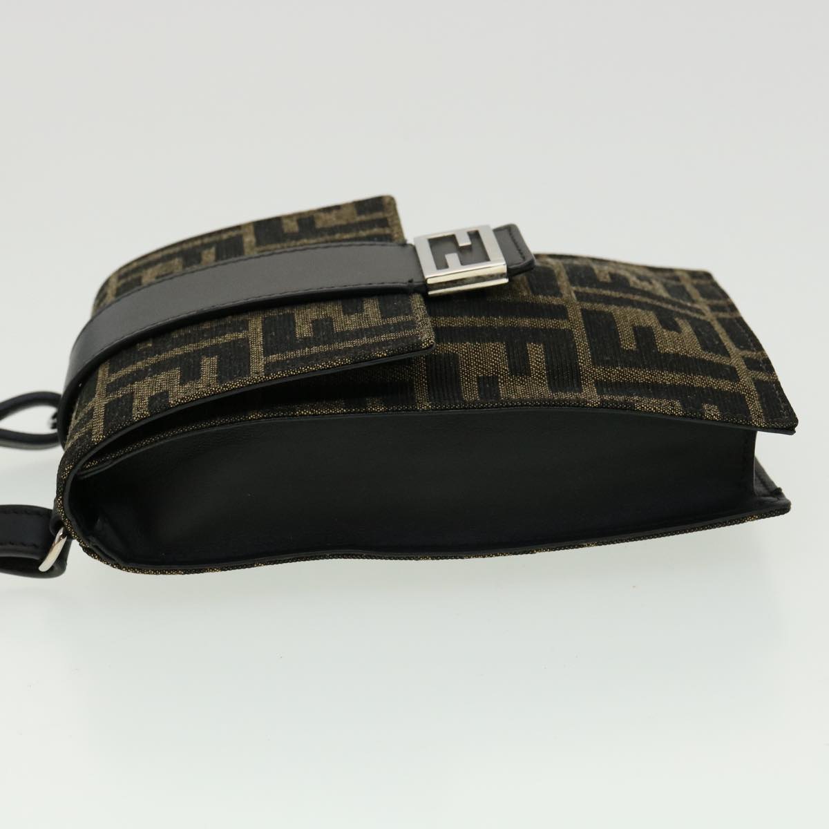 FENDI Zucca Canvas Shoulder Bag Brown Black Auth 31851SAV