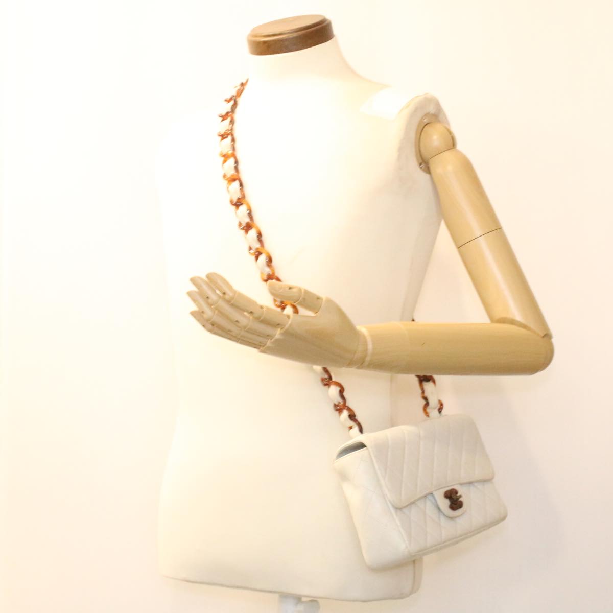 CHANEL Matelasse 23 Turn Lock Shoulder Bag Lamb Skin Brown White CC Auth 32160SAV