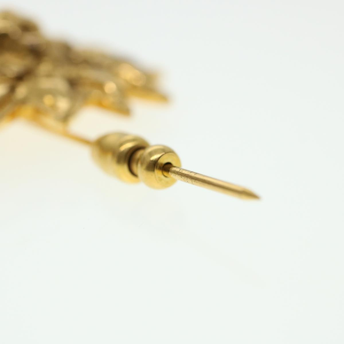 CHANEL Brooch metal Gold CC Auth 38119