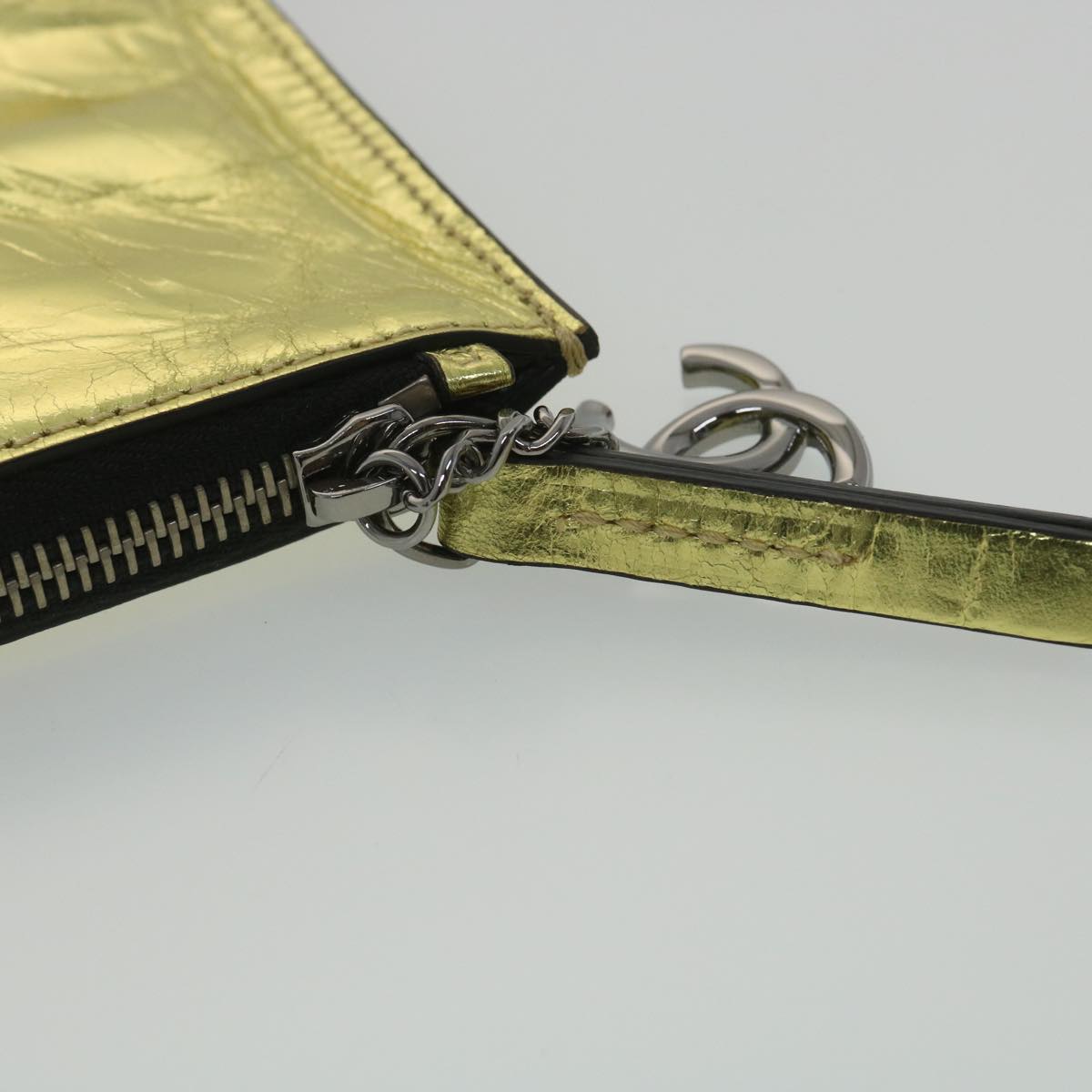 CHANEL Clutch Bag Metallic Leather Gold A82164 CC Auth 38172SAV