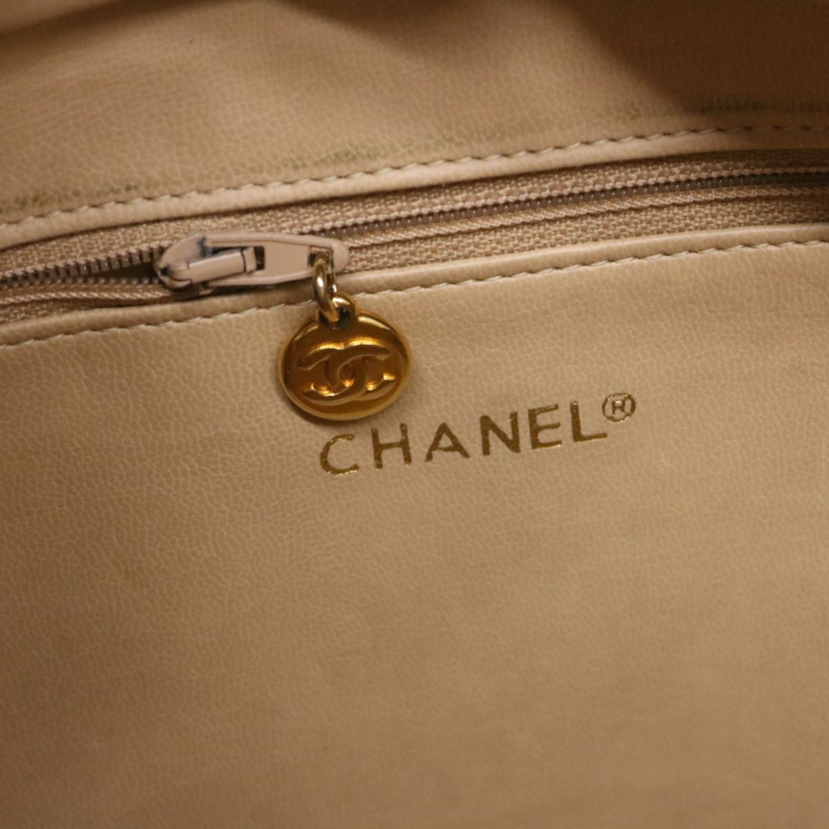 CHANEL Chain Shoulder Bag Lamb Skin Beige CC Auth 38451