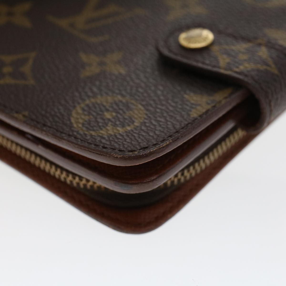 LOUIS VUITTON Monogram Compact Zip Wallet M61667 LV Auth 42957