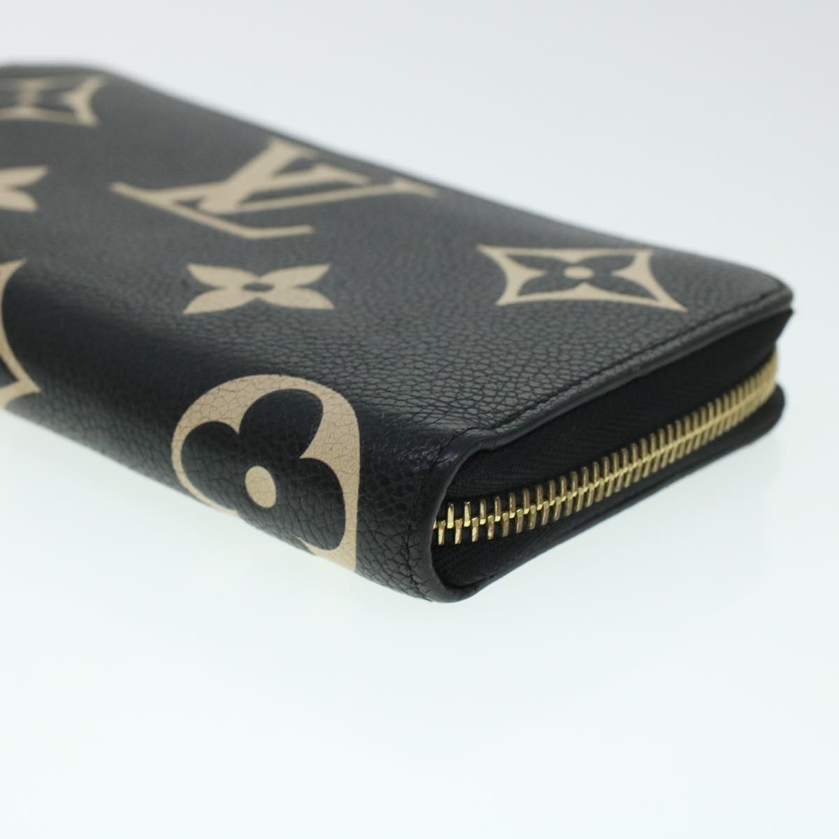 LOUIS VUITTON Monogram Empreinte Zippy Wallet Black Beige M80481 LV Auth 45062