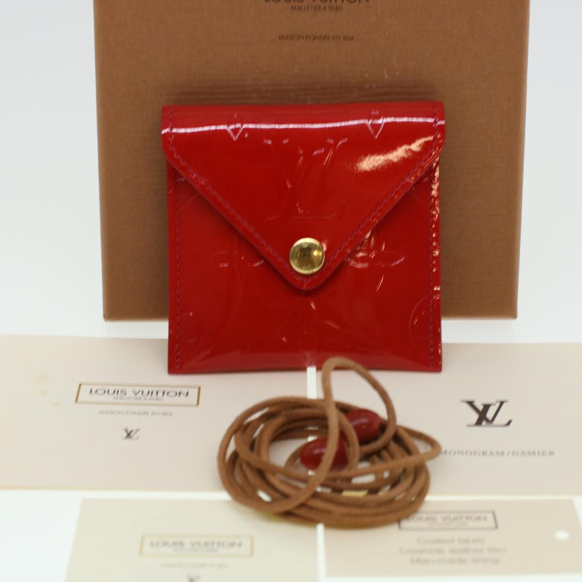 LOUIS VUITTON Vernis Korea Cube Coin Purse Rouge M04100 LV Auth 45274