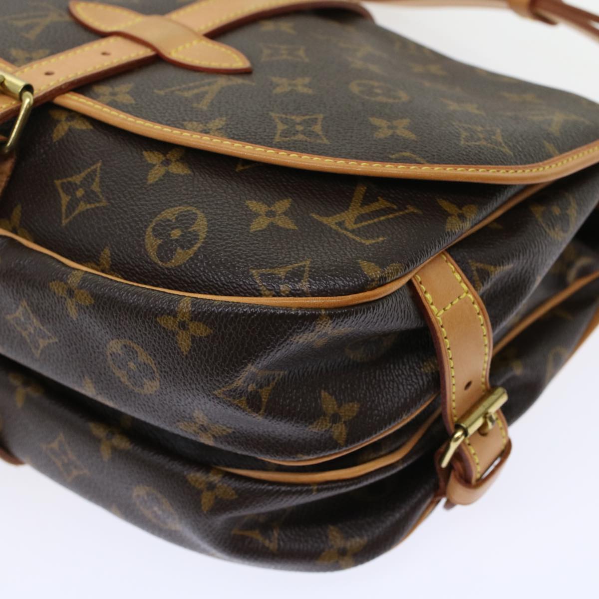 LOUIS VUITTON Monogram Saumur 30 Shoulder Bag M42256 LV Auth 45666AV