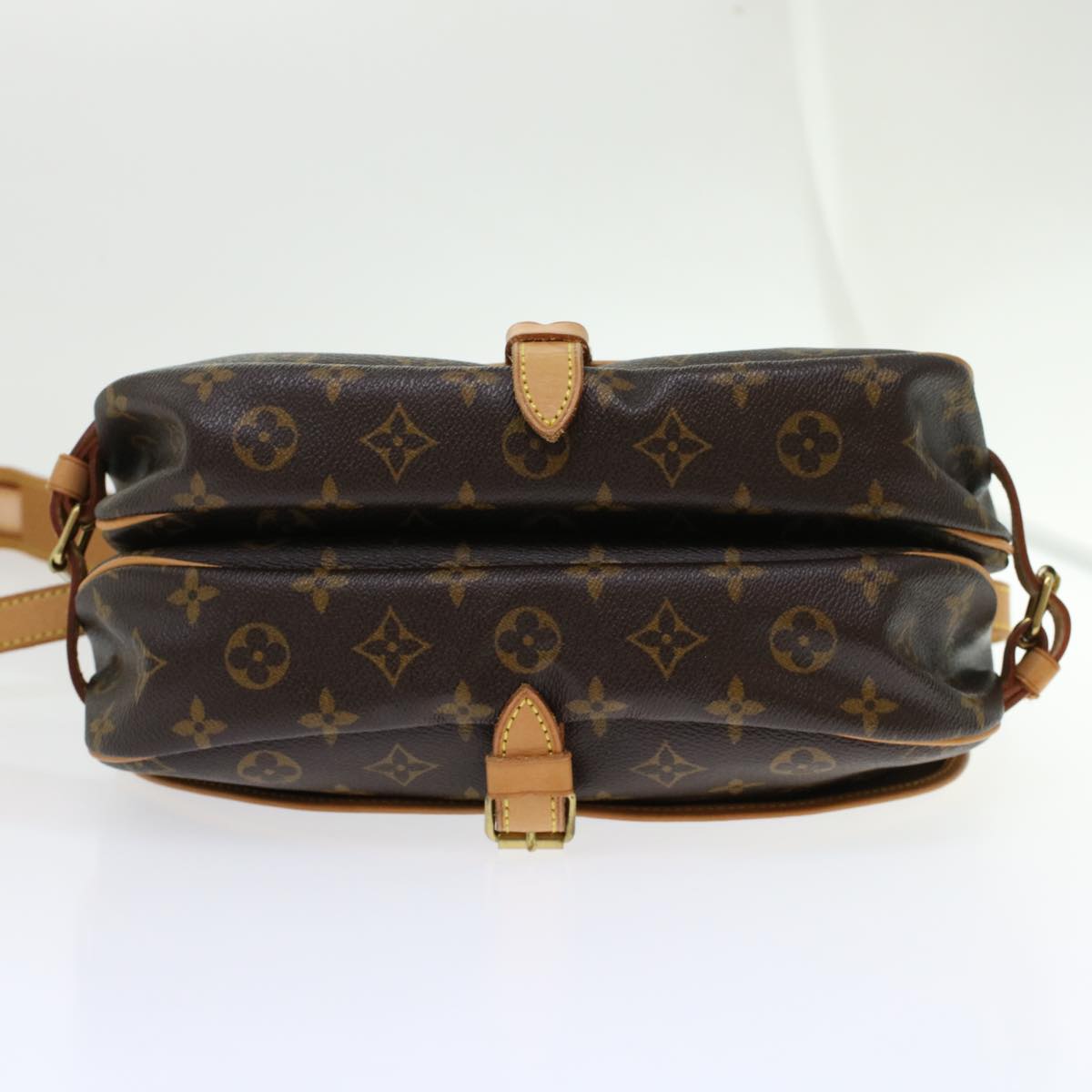LOUIS VUITTON Monogram Saumur 30 Shoulder Bag M42256 LV Auth 45666AV