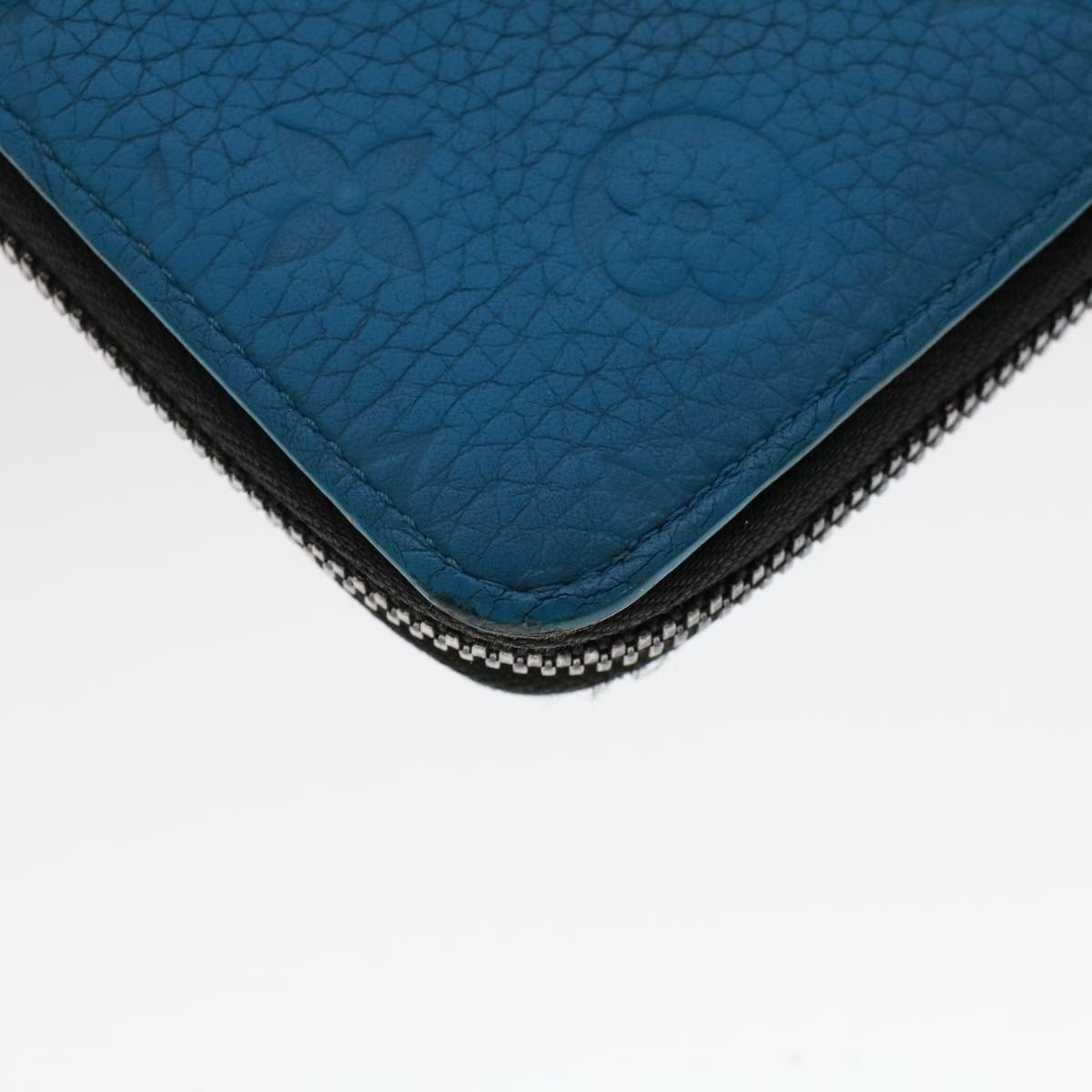 LOUIS VUITTON Monogram Taurillon Zippy Wallet Vertical Blue M69048 LV Auth 47300