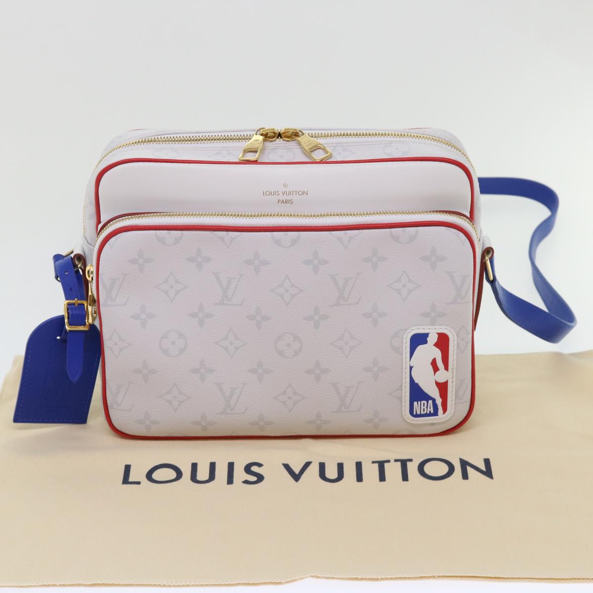 LOUIS VUITTON Monogram Nile PM Shoulder Bag NBA White M45583 LV Auth 47492SM
