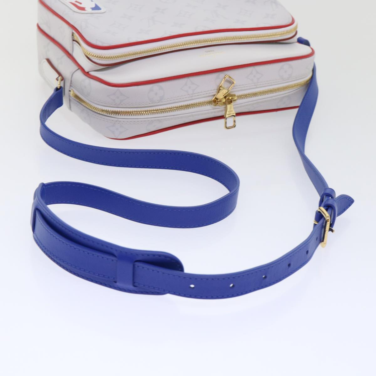 LOUIS VUITTON Monogram Nile PM Shoulder Bag NBA White M45583 LV Auth 47492SM