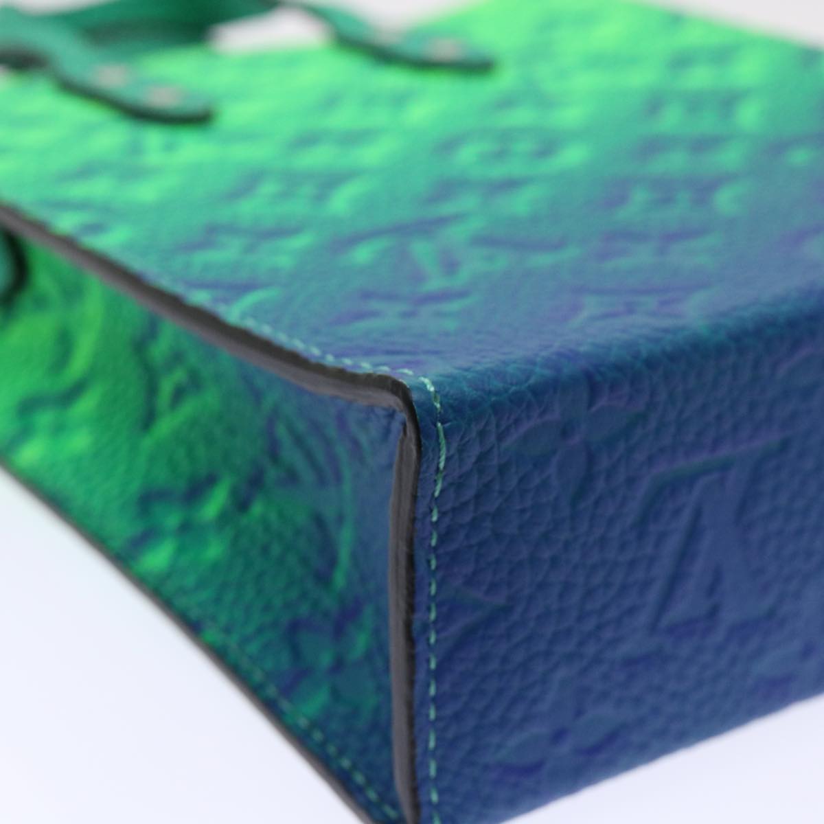 LOUIS VUITTON Monogram Taurillon Illusion Sac Plat XS Bag M81221 LV Auth 47623SM