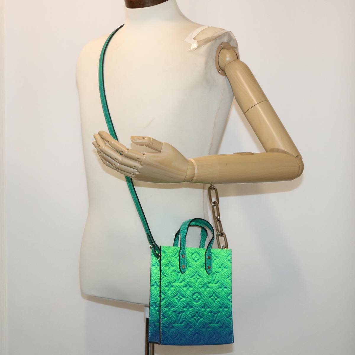 LOUIS VUITTON Monogram Taurillon Illusion Sac Plat XS Bag M81221 LV Auth 47623SM