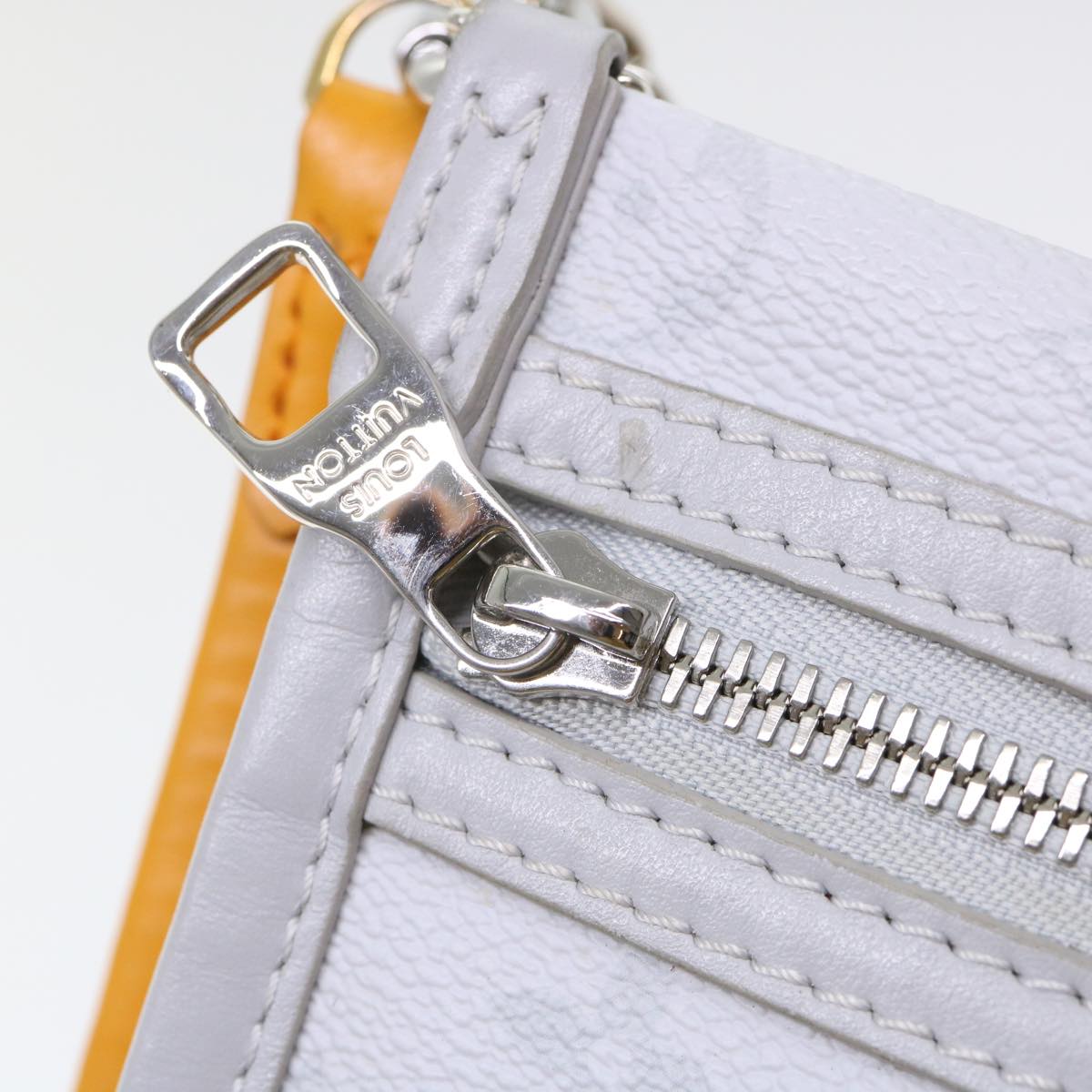 LOUIS VUITTON Monogram White Flat Mensenger Shoulder Bag Bron M44640 Auth 48487SAM