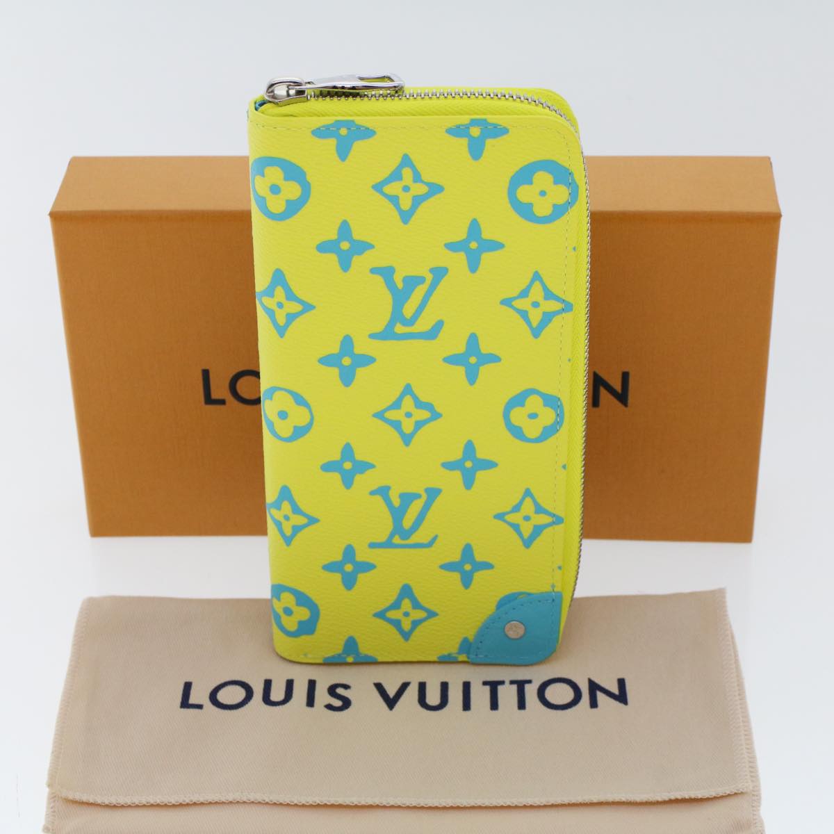 LOUIS VUITTON Playground Zippy Wallet Vertical Wallet Yellow M82005 Auth 48507A