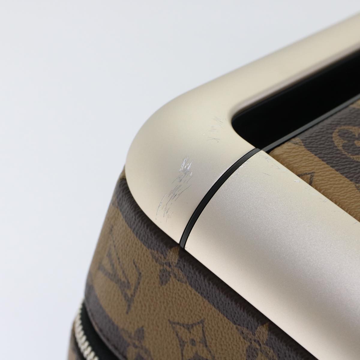 LOUIS VUITTON Monogram Stripe HUMAN MADE Horizon 55 Suitcase M20481 Auth 48828SM