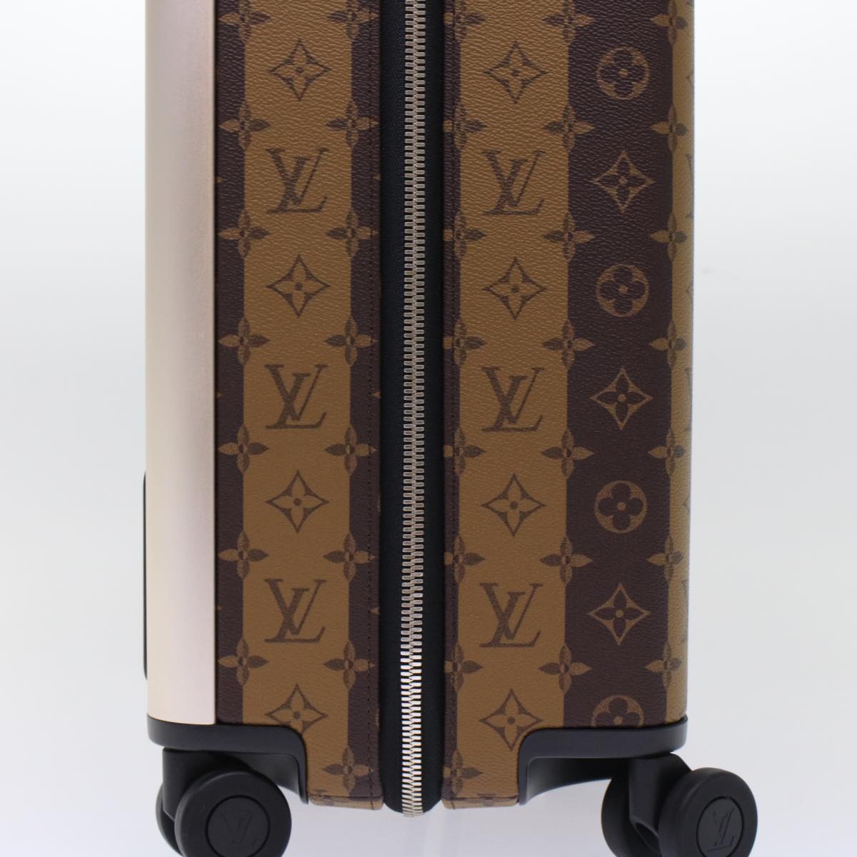 LOUIS VUITTON Monogram Stripe HUMAN MADE Horizon 55 Suitcase M20481 Auth 48828SM