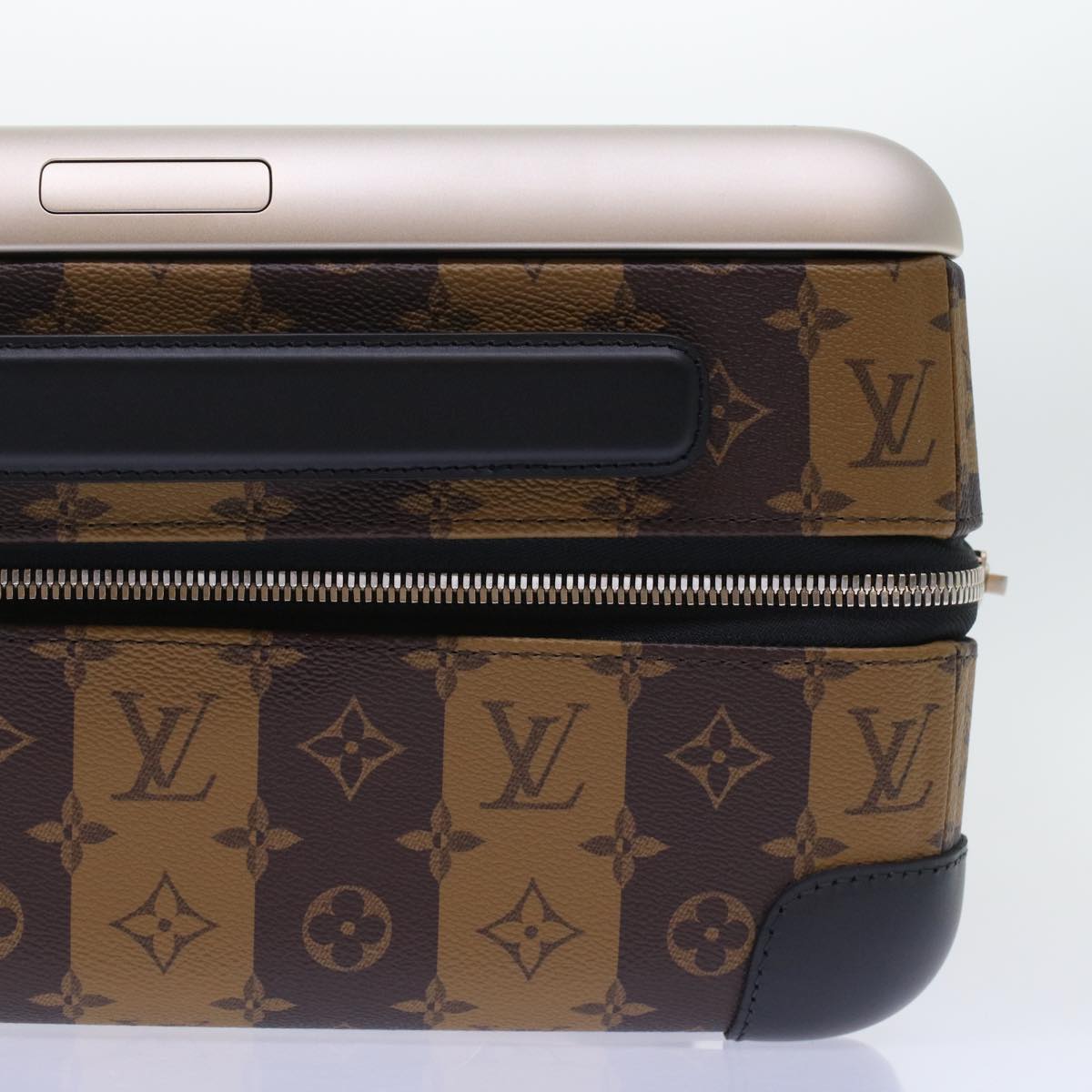 LOUIS VUITTON Monogram Stripe HUMAN MADE Horizon 55 Suitcase M20481 Auth 48828SM