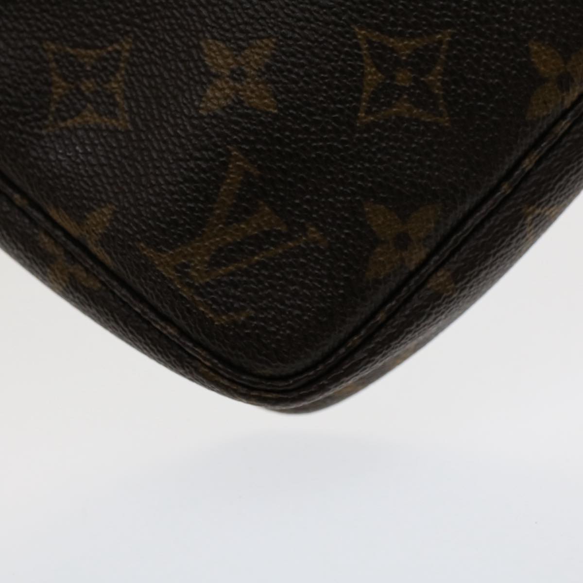 LOUIS VUITTON Monogram Pochette Accessoires Pouch M51980 LV Auth 49504